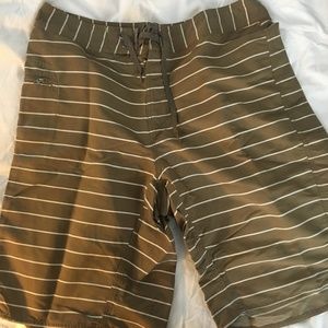 Patagonia Men's Wavefarer 33, 21" Boardshorts